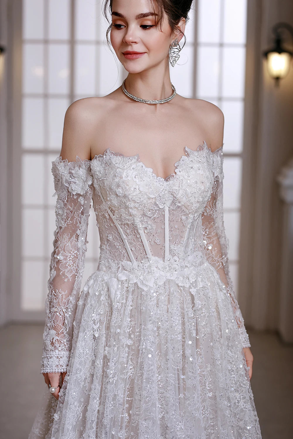 Luxury Custom Long Sleeve Lace Wedding Dress For Bride