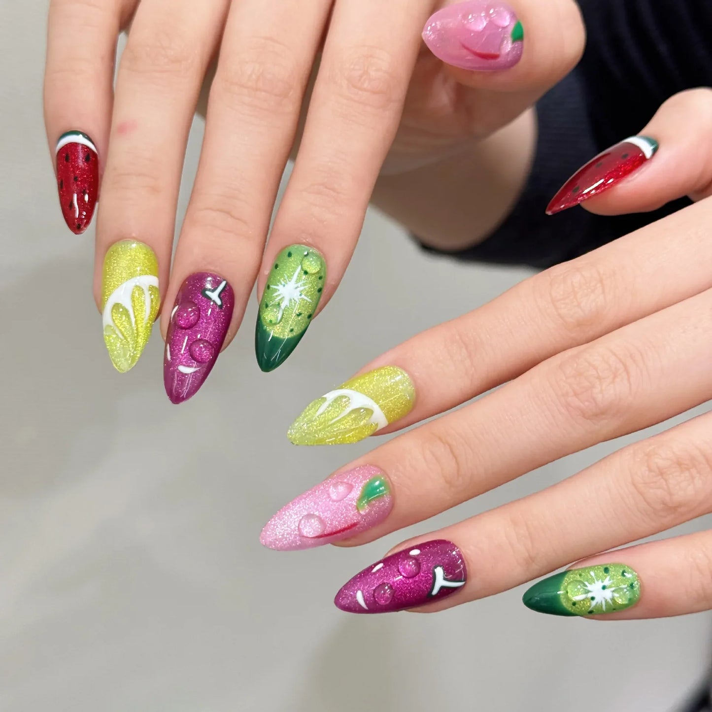10 uñas postizas de verano con diseño de frutas y purpurina, hechas a mano, con diseño de ojo de gato, estilo hawaiano, con dopamina. 