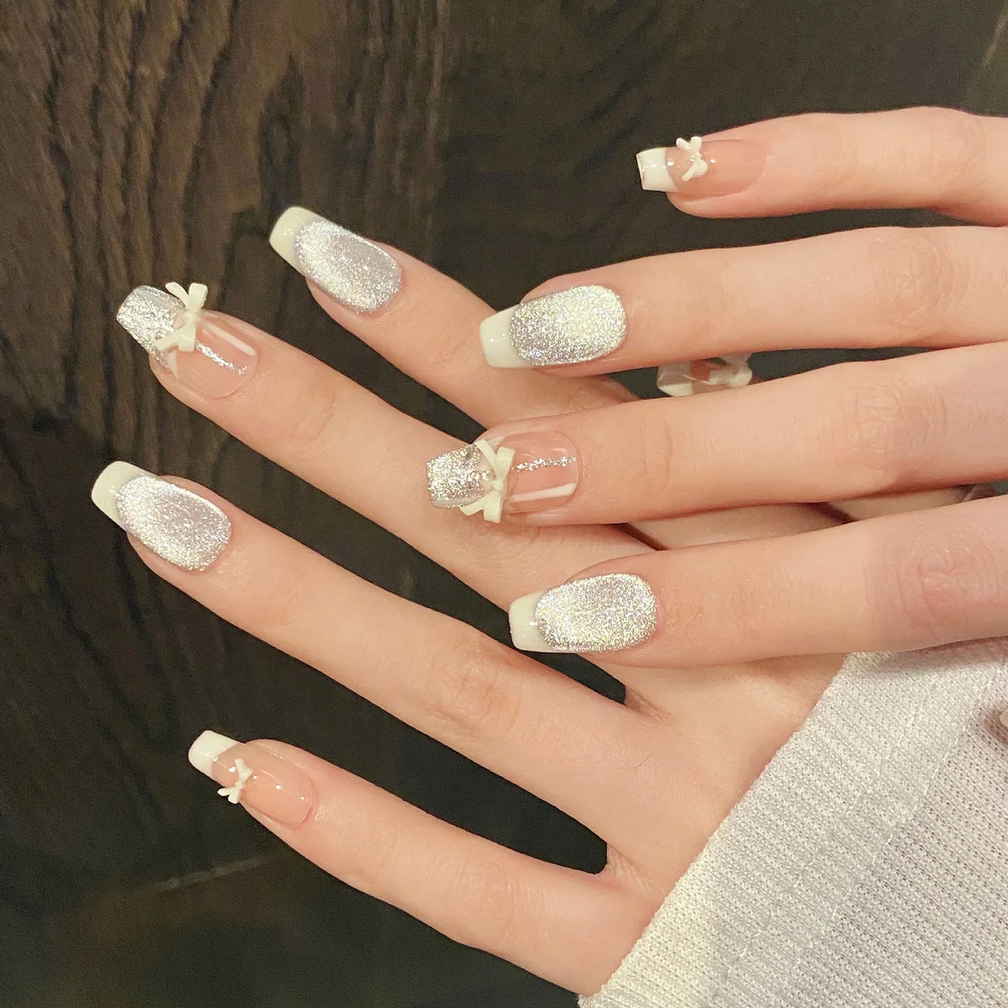 10 uñas postizas hechas a mano estilo ballet con lazos, cinta, crema, puntas francesas, uñas postizas con rubor, brillantes, estilo ojo de gato. 