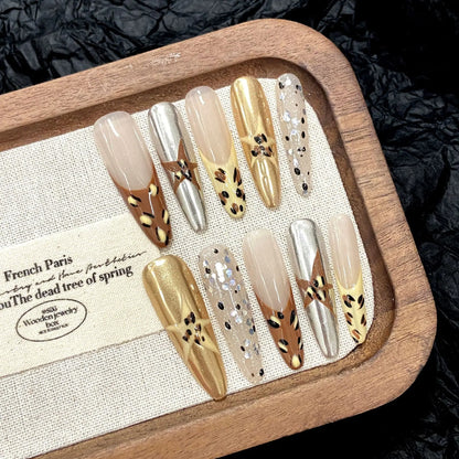 10 uñas postizas francesas con estampado de leopardo vintage Y2K, uñas postizas marrón oscuro hechas a mano con lentejuelas brillantes. 