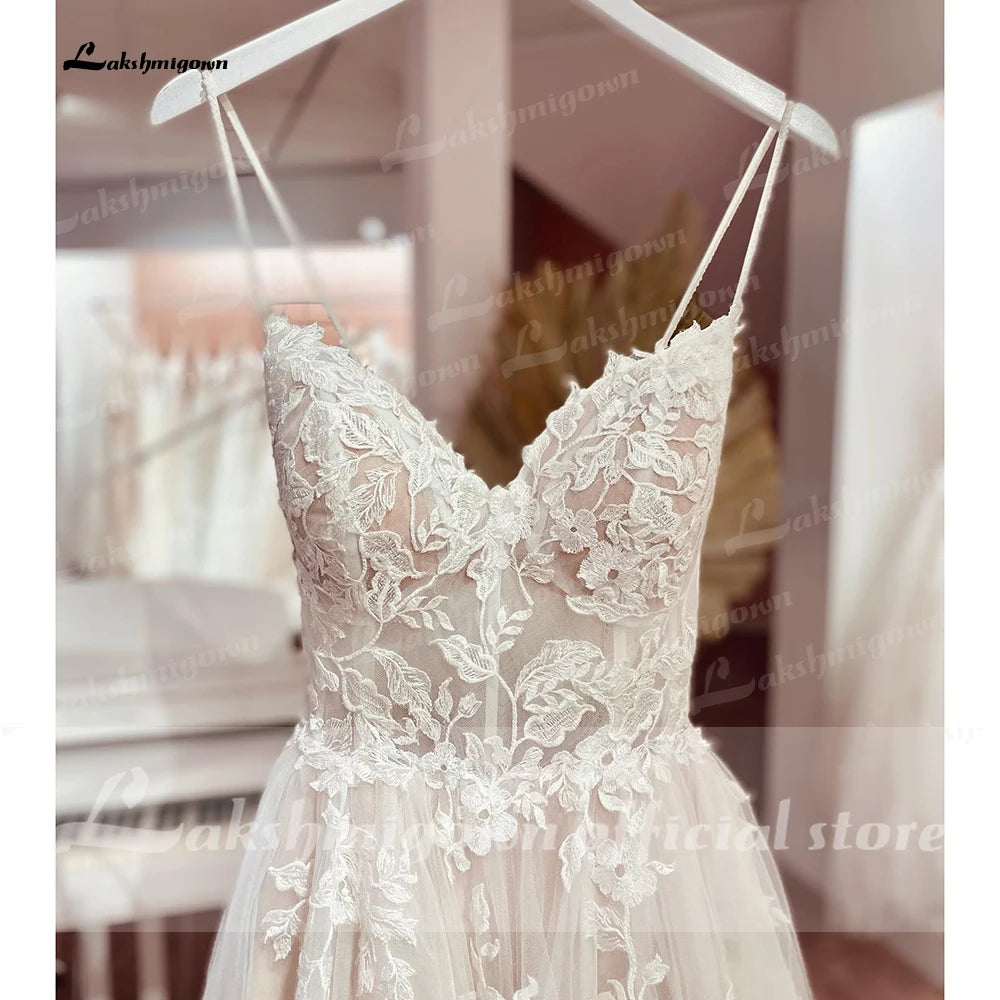 Custom Vintage Champagne Tulle A Line Wedding Dress Backless Lace V Neck