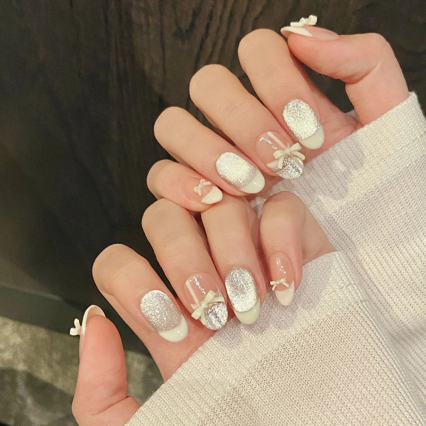 10 uñas postizas hechas a mano estilo ballet con lazos, cinta, crema, puntas francesas, uñas postizas con rubor, brillantes, estilo ojo de gato. 