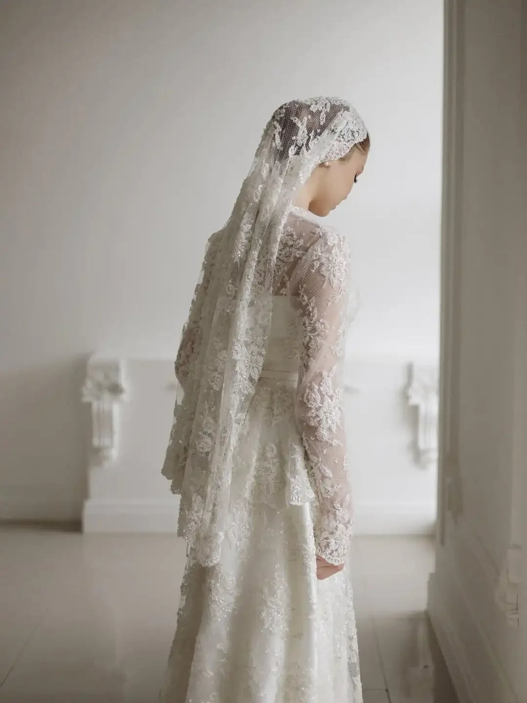 Luxury Custom A Line Wedding Dress Long Sleeve Lace Applique Chapel Train