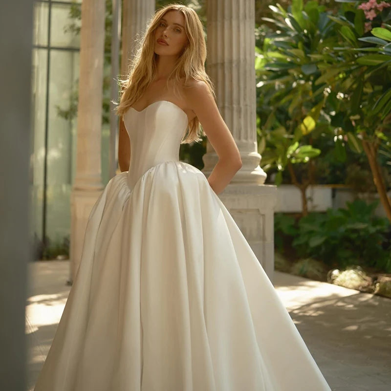 Custom Boho Satin Wedding Dress Sweetheart Backless White Bridal Gown
