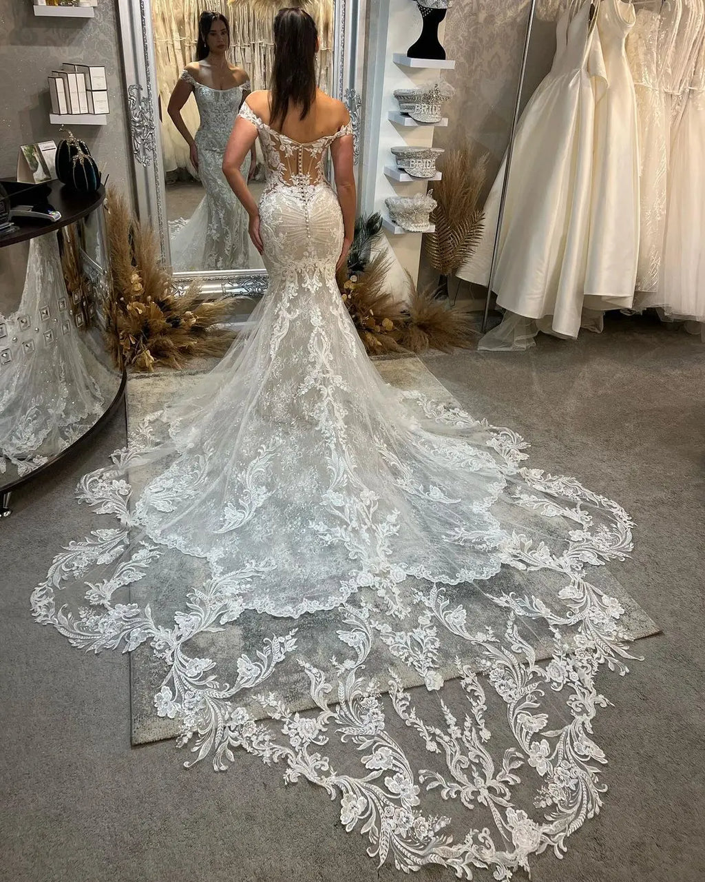 Custom Mermaid Wedding Dress With Lace Appliques Off Shoulder Bridal Gown