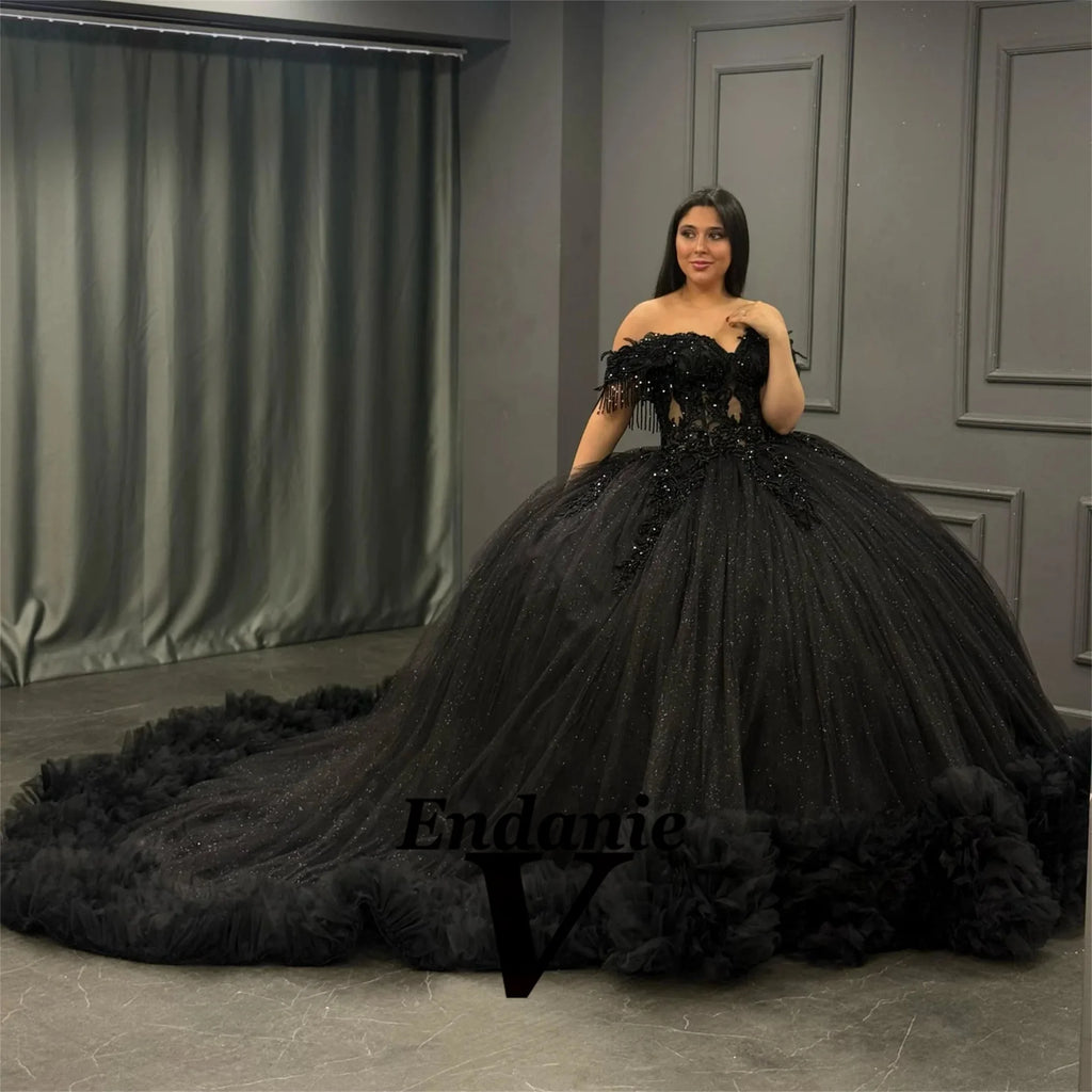 Vendanie Elegantes Kleid für Mädchen zur Quinceañera mit schulterfreiem Design, Perlenapplikationen und Faltenrock, maßgeschneiderte 15-Jahre-Kleider
