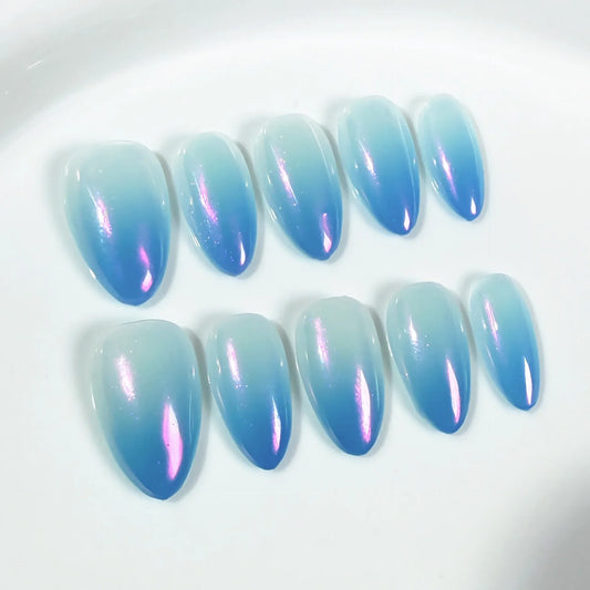 10 uñas postizas de color sólido hechas a mano, color azul Aurora, almendra corta, sencillas y frescas, para verano. 