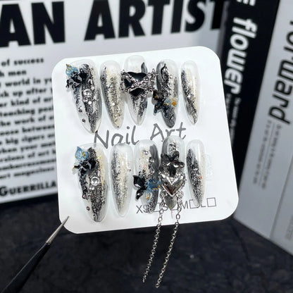 10 uñas postizas hechas a mano con diseño de mariposas negras brillantes, estilo Y2K, con diseño de almendras largas y dulces. 