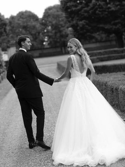 Sequins Lace V-neck Neckline Chapel Train A-line Wedding Dresses