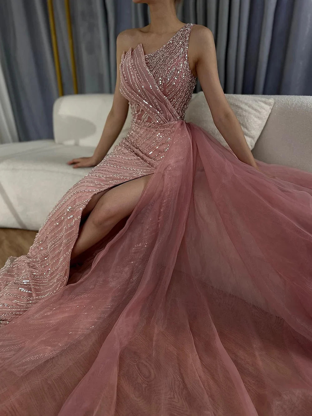 Luxury Dubai  Blue One Shoulder Split Saudi Evening Gown with Beaded Side Overskirt Dress for Formal Occasion LA72732