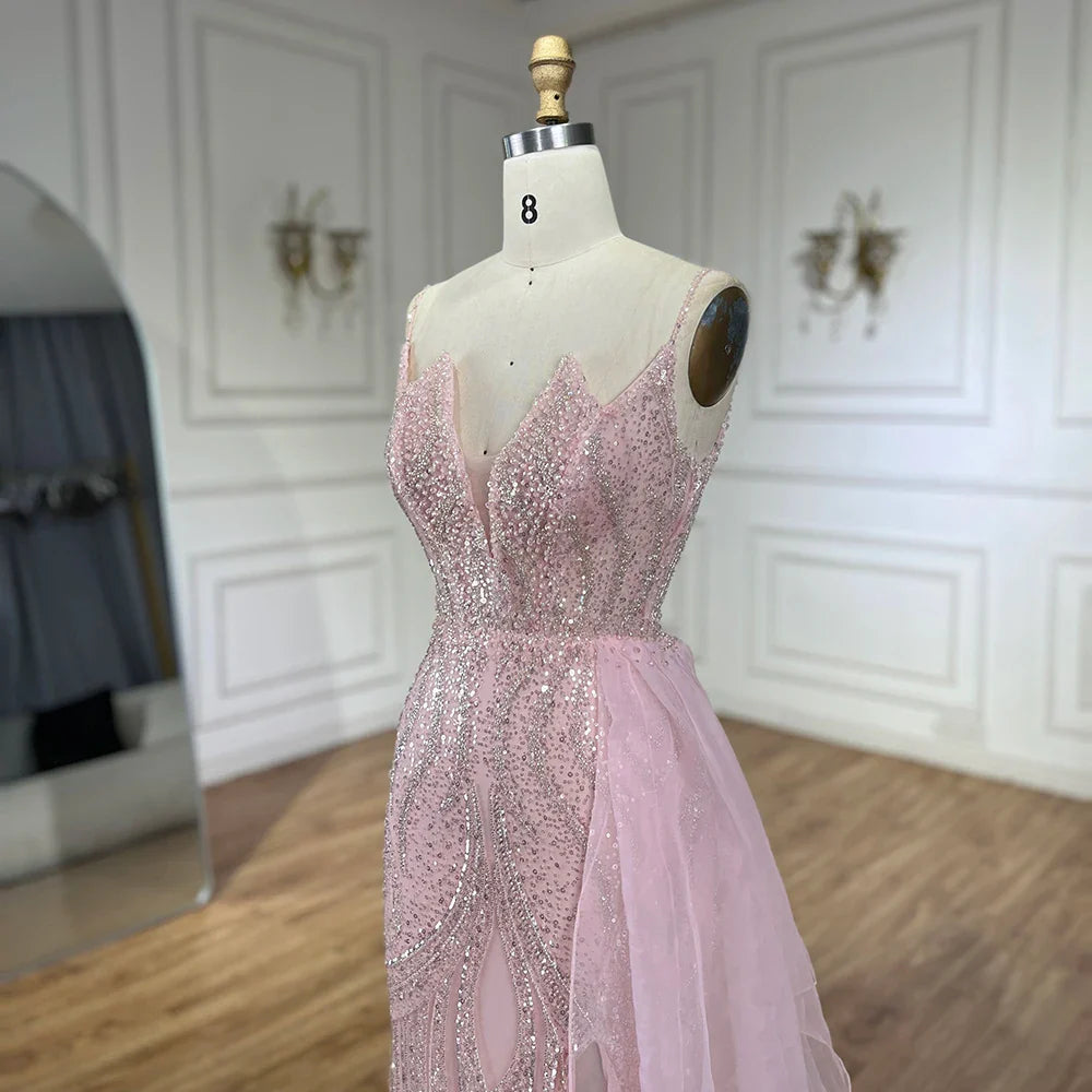 Hellrosa Abendkleid im Meerjungfrauenstil mit Spaghettiträgern und Perlenbesetztem Überrock LA72378A