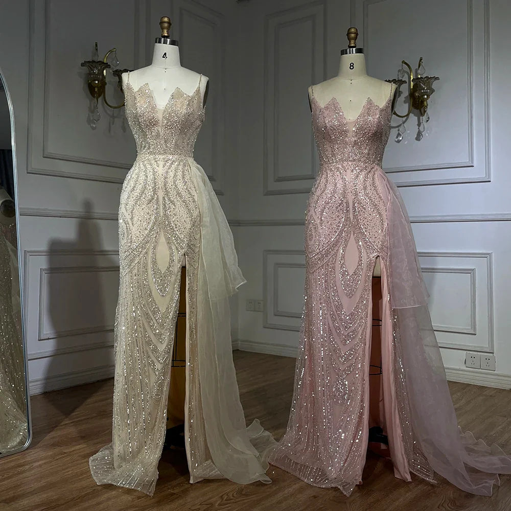Hellrosa Abendkleid im Meerjungfrauenstil mit Spaghettiträgern und Perlenbesetztem Überrock LA72378A