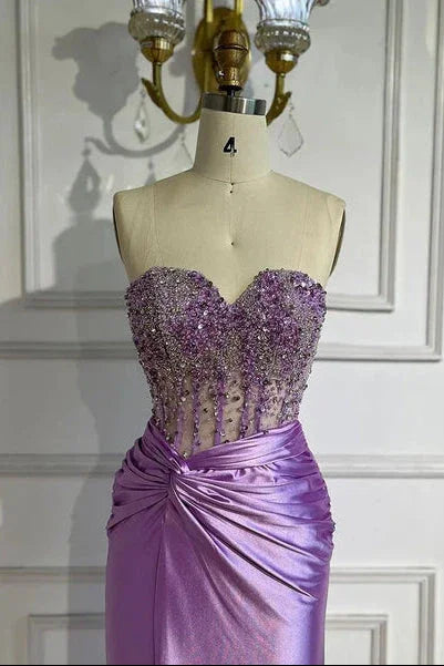 Eirene | Robe longue de bal en satin violette en forme de sirène avec perles
