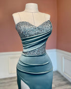Vestido de Baile Sexy Longo de Sereia Sem Alças com Lantejoulas e Bordados com Fenda