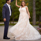 Plus Size Champagne Tulle Wedding Dress Sleeveless Long Lace Applique Gown