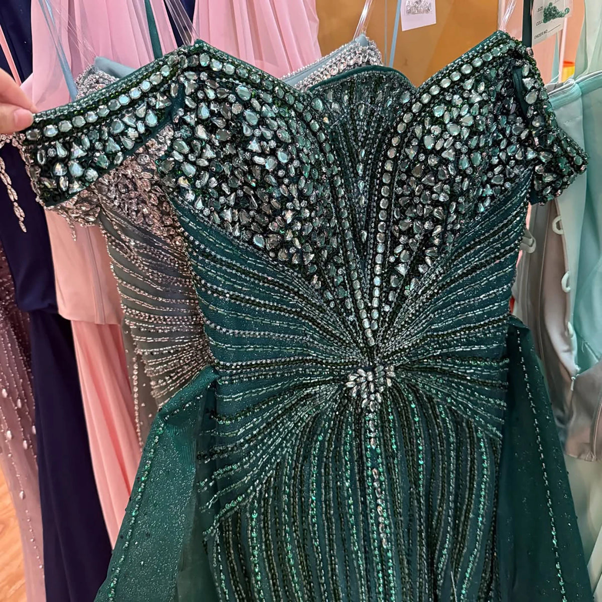 Elegant Green Mermaid Beaded Evening Gown Off Shoulder Party Dress