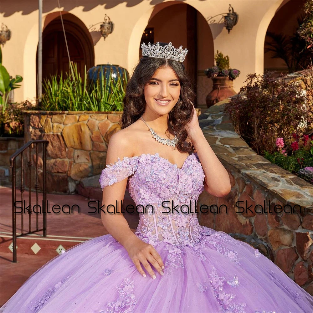Skallean Stufige Quinceañera-Kleider Prinzessin Süße 16 Jahre Mädchen Geburtstagsfeier Perlen Spitzenapplikationen Kleider 15 Jahre Quinceañera