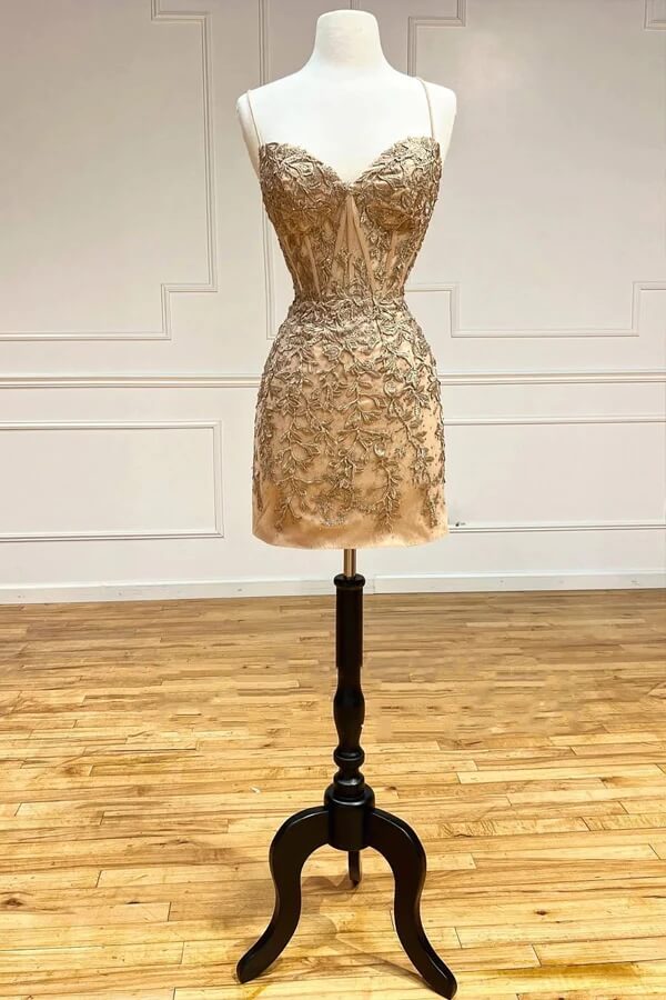 Red Sheath V-neck Spaghetti Straps Lace Tight Mini Homecoming Dresses