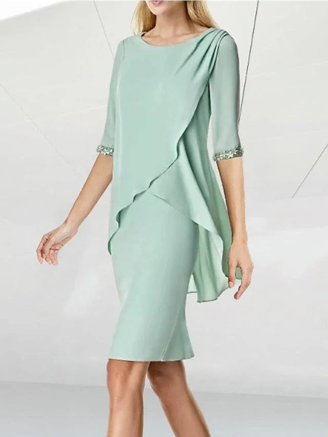 فساتين أم العروس ضيقة/عمودية برقبة مزينة بالجواهر وطول الركبة بأكمام نصفية مع تطريز وتجمعات