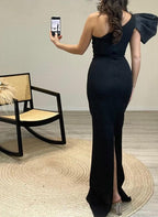 Vestidos de Mãe da Noiva em Cetim com Alça Única e Laço Nó na Cintura