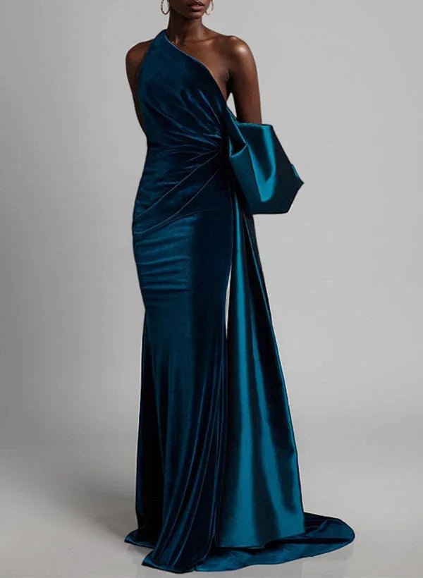 Robes fourreau/colonne à une épaule pour la mère de la mariée