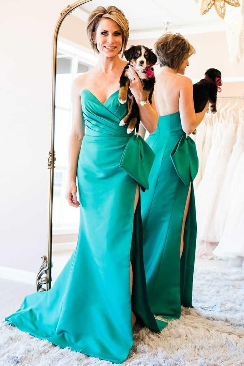 Vestidos de Baile em Cetim Rosa com Ombros Descobertos e Fenda SYP90