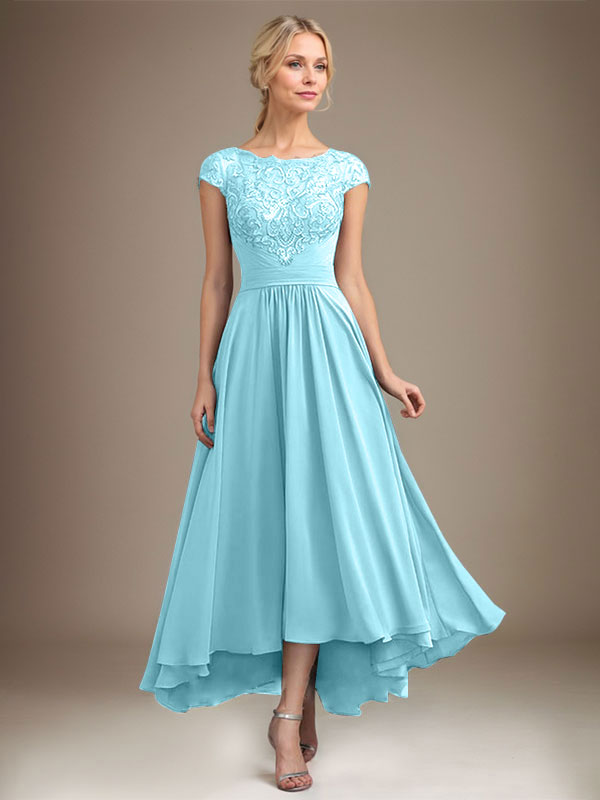 Robe de mère de la mariée en mousseline de soie à dentelle asymétrique illusion en décolleté arrondi et coupe en A avec plis