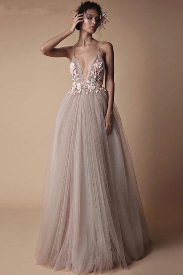 Spaghetti Strap Deep V Neck Beach Wedding Dresses With Applique