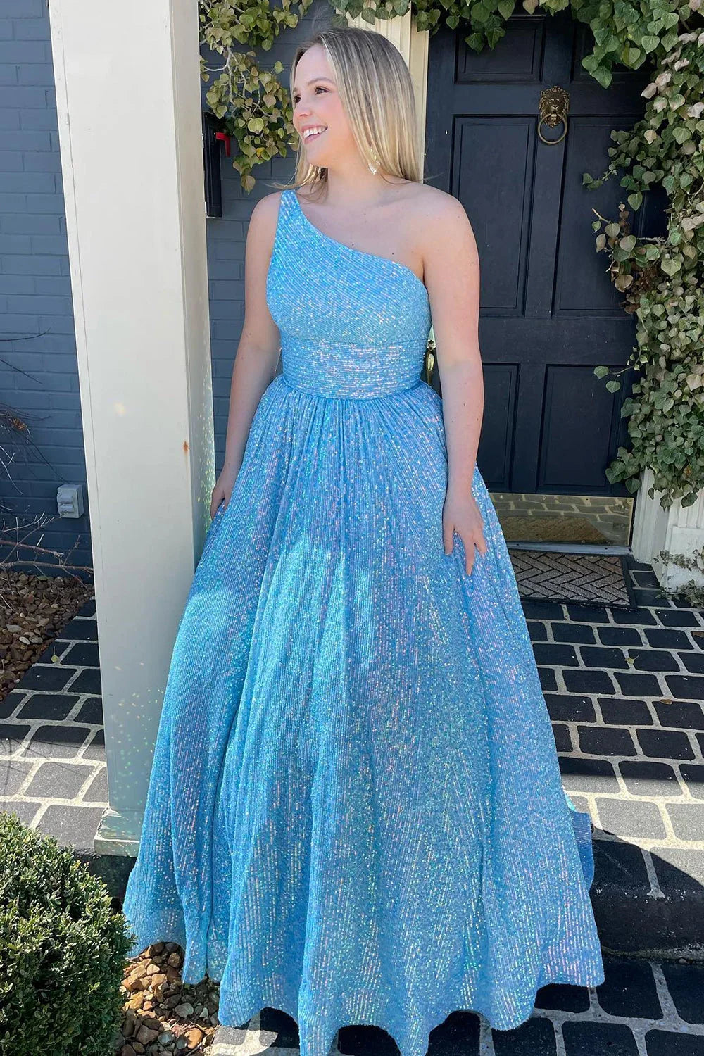Vestido de fiesta azul claro brillante con lentejuelas y corte en A, de talla grande