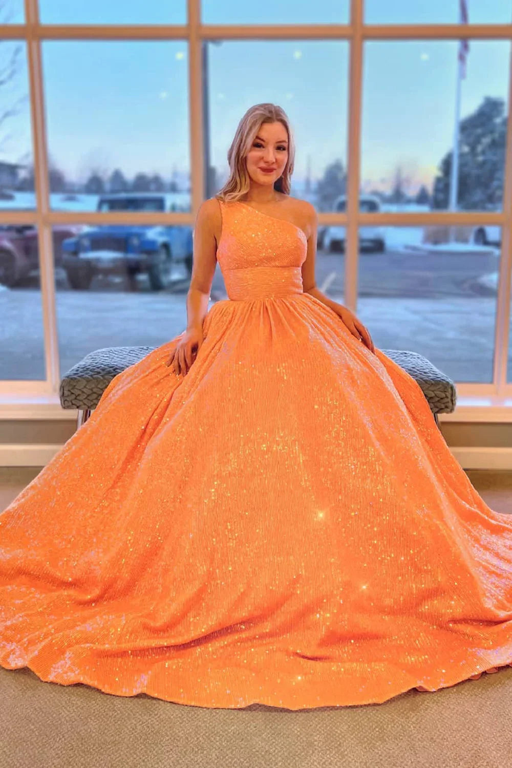 Vestido de fiesta azul claro brillante con lentejuelas y corte en A, de talla grande