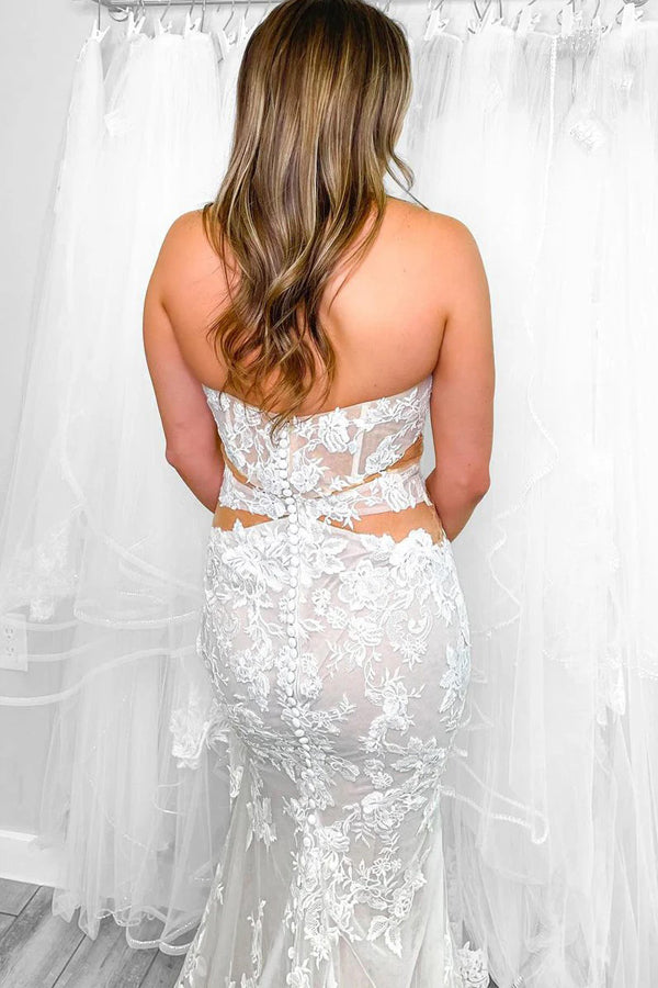 Robe de mariée sirène élégante sans bretelles avec appliques en dentelle