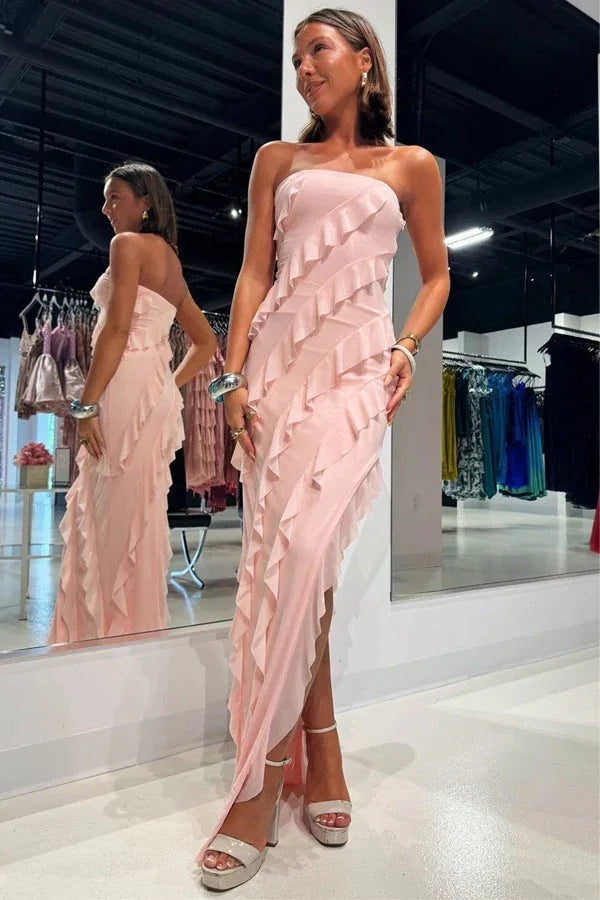 Abito da damigella d'onore rosa in chiffon con volant senza spalline e spacco BD121