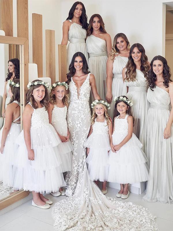 Straps Mermaid Wedding Dresses Lace Appliqued Gowns Wedding Dresses