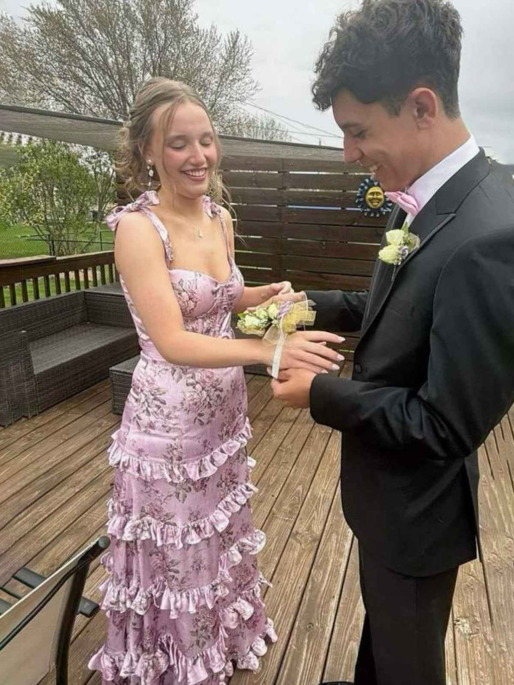 Floral Ruffles Sleeveless Prom Dress With Slit And Sweetheart Neckline