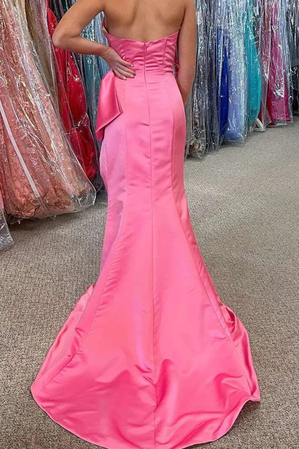Vestido de fiesta largo con escote corazón en rosa intenso y lazo