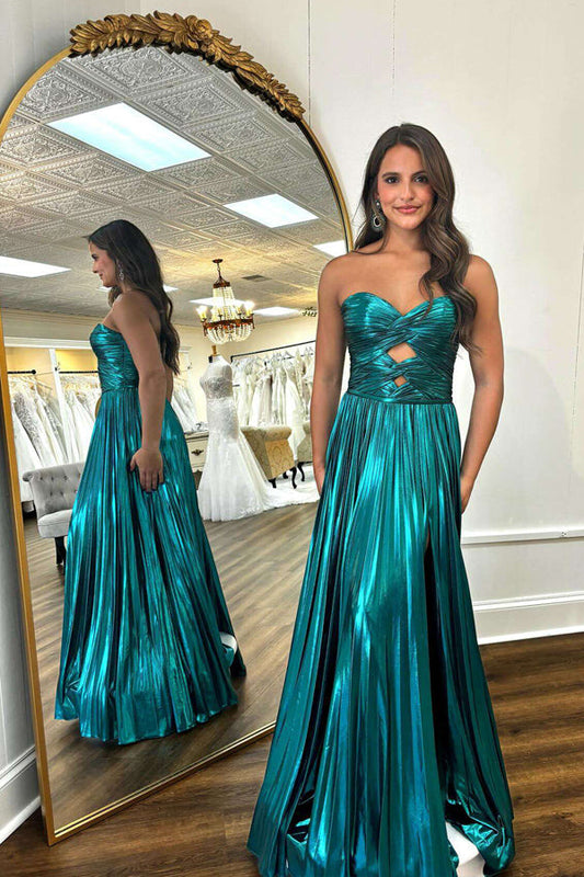 Vestido de fiesta largo verde esmeralda plisado metalizado con escote corazón