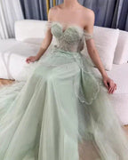 Abito da sera formale verde salvia a linea ad A con spalle scoperte, tulle e perline, abito da ballo Y8157