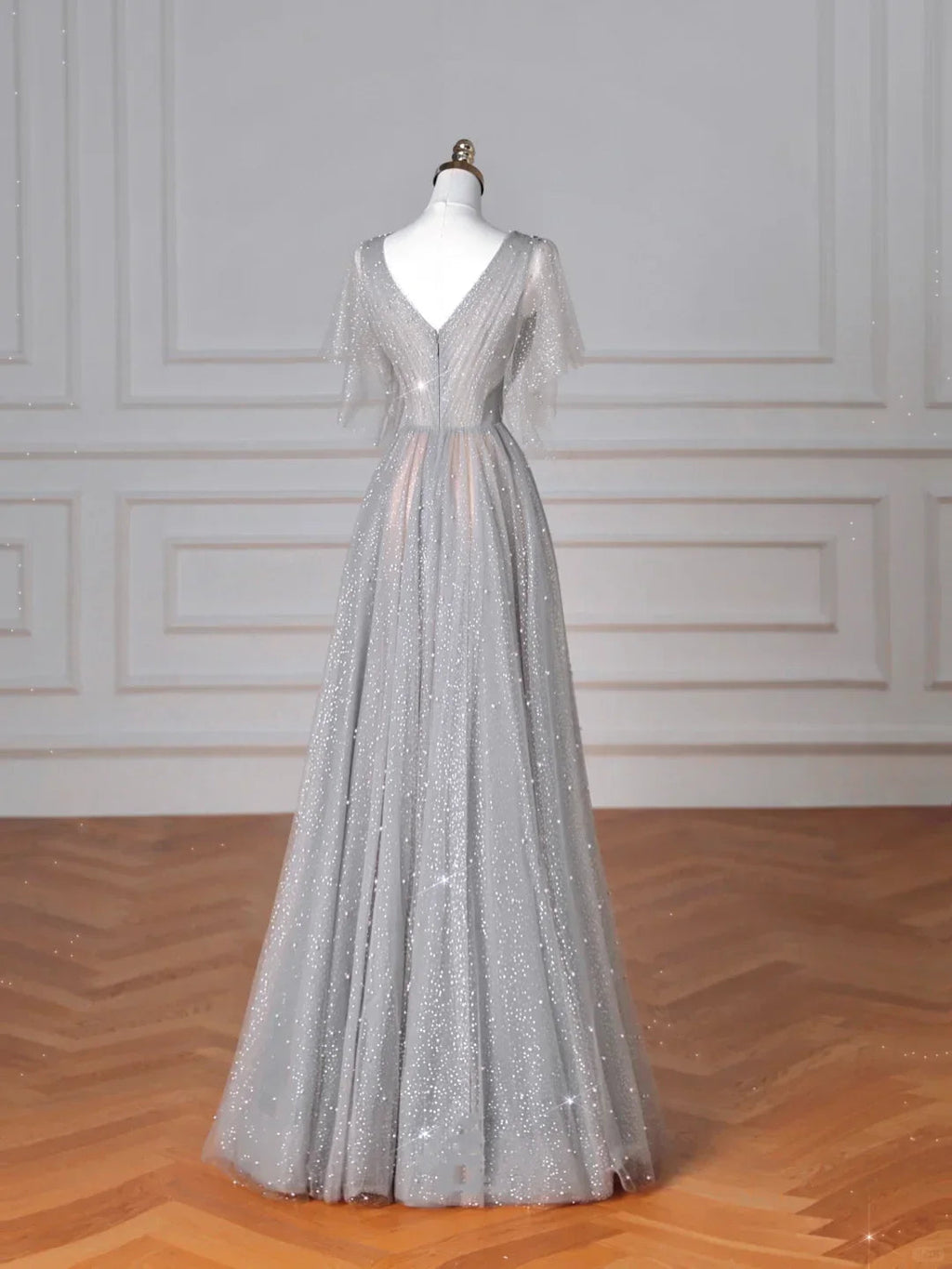 Abito da sera grigio scintillante in tulle con paillettes, linea a trapezio, scollo a V sensuale Y8638