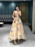 Vestido de baile formal único em tule com corte em A e flores Y2871