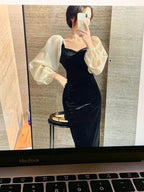 Abito in velluto nero elegante invernale con scollo a V, cuciture a vista, vita alta retrò e maniche a sbuffo, abito da sera femminile Y5673
