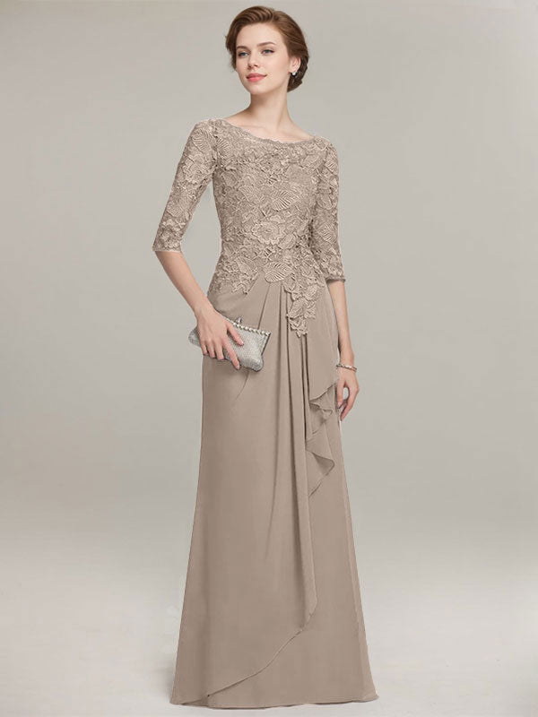 Robe de mère de la mariée en dentelle et mousseline, longueur au sol, coupe en A, décolleté illusion en forme de goutte, avec volants en cascade