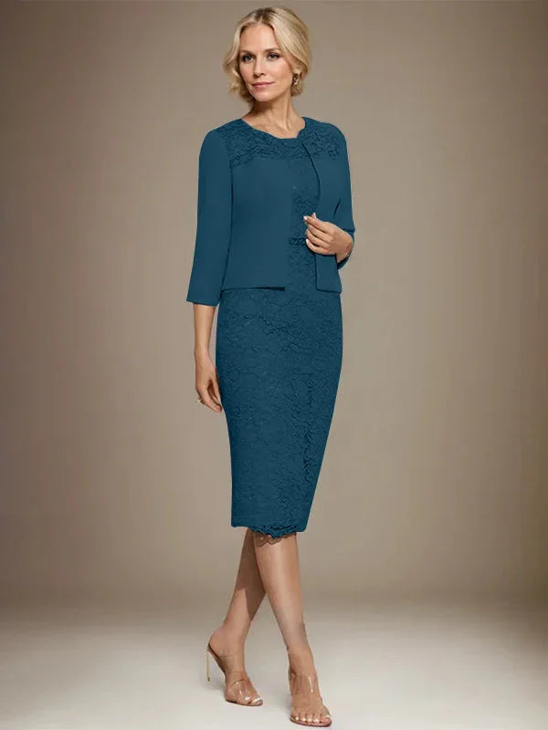 Robe de mère de la mariée en mousseline et dentelle, coupe fourreau/colonne, longueur genou, ornée de perles