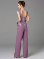 بدلات بنطلون برقبة مربعة من الشيفون لأم العروس مع سترة