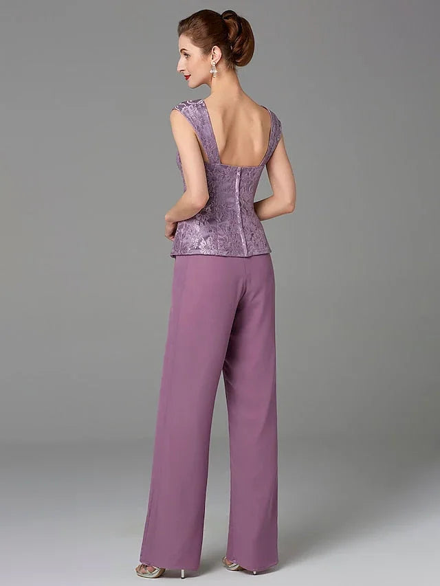 بدلات بنطلون برقبة مربعة من الشيفون لأم العروس مع سترة