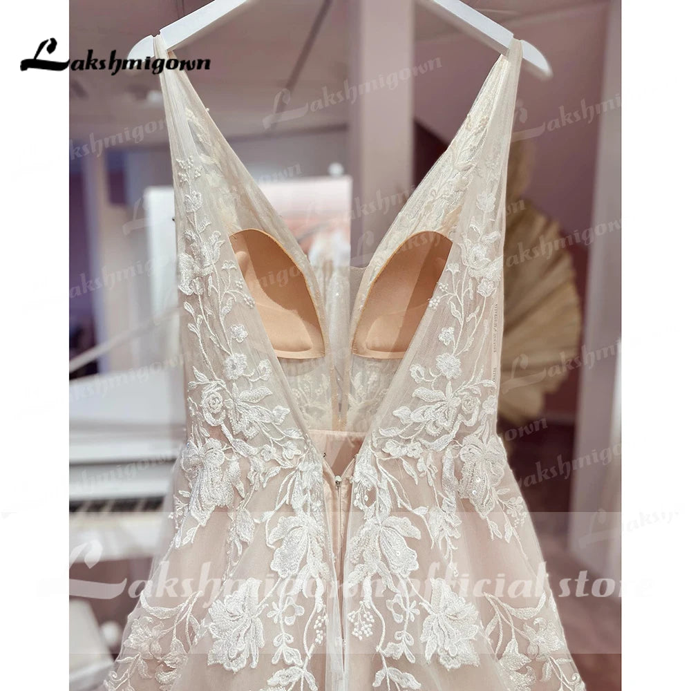 Custom Vintage Lace V Neck Tulle Wedding Dress Backless Bride Gown