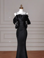Elegante abito da sera nero in raso con spalline sottili e scollo a barca, modello sirena, abito da cerimonia Y8641