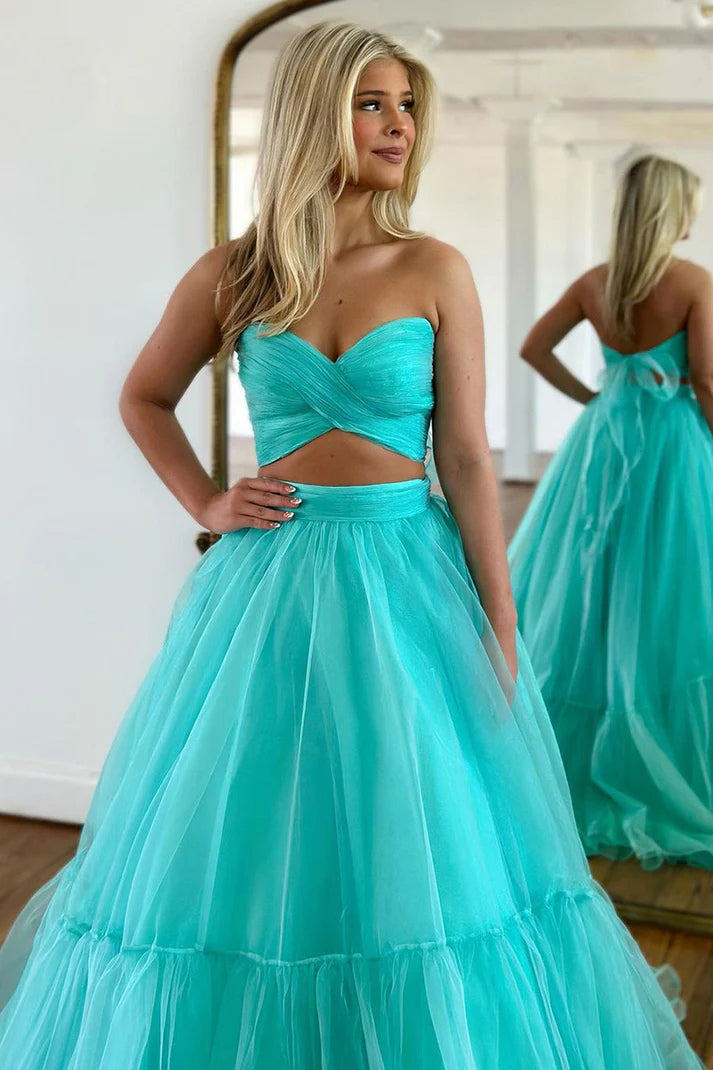 Abito lungo formale da sera in tulle verde menta, linea a trapezio, con spalle scoperte unico