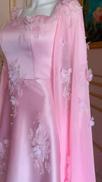 Robe de soirée longue en satin rose luxueux coupe évasée avec jolies appliques robe de bal Y7591