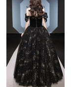 Abito da sera nero con paillettes scintillanti in tulle, linea a campana, scollatura a spalle scoperte, modello Y8034
