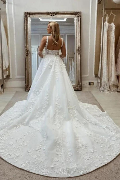 Vintage Langes A-Linien-Brautkleid mit Spitze und ärmellosen Applikationen und abnehmbarer Schleppe